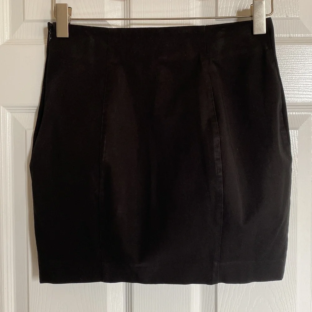 Victoria’s Secret Mini Skirt 6 - Picture 2 of 3